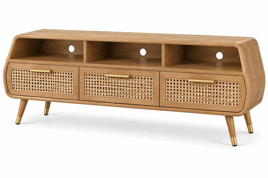 Mueble bajo para televisión con detalles de entramado y estantes, marrón